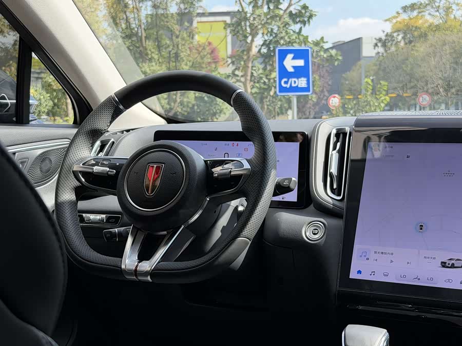 HongQi HS3 PHEV 2024 car image #10