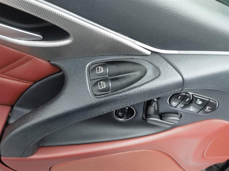 Mercedes-Benz SL Class 2011 car image #10