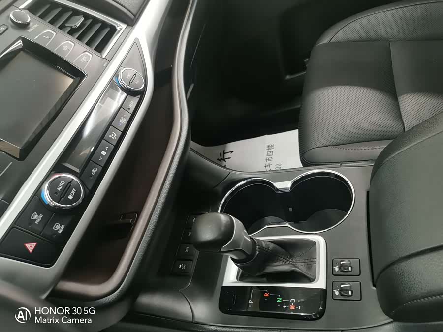 Toyota Highlander 2017 car image #10