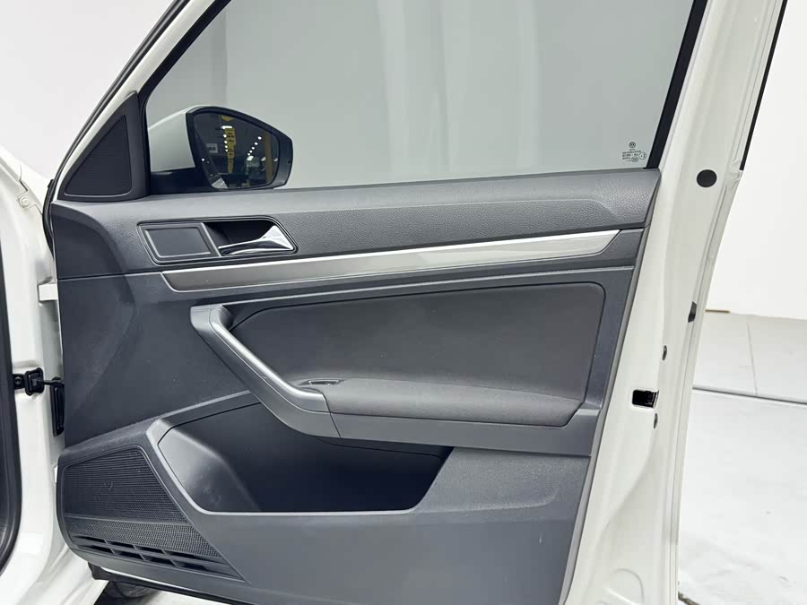 Volkswagen Lavida 2023 car image #10