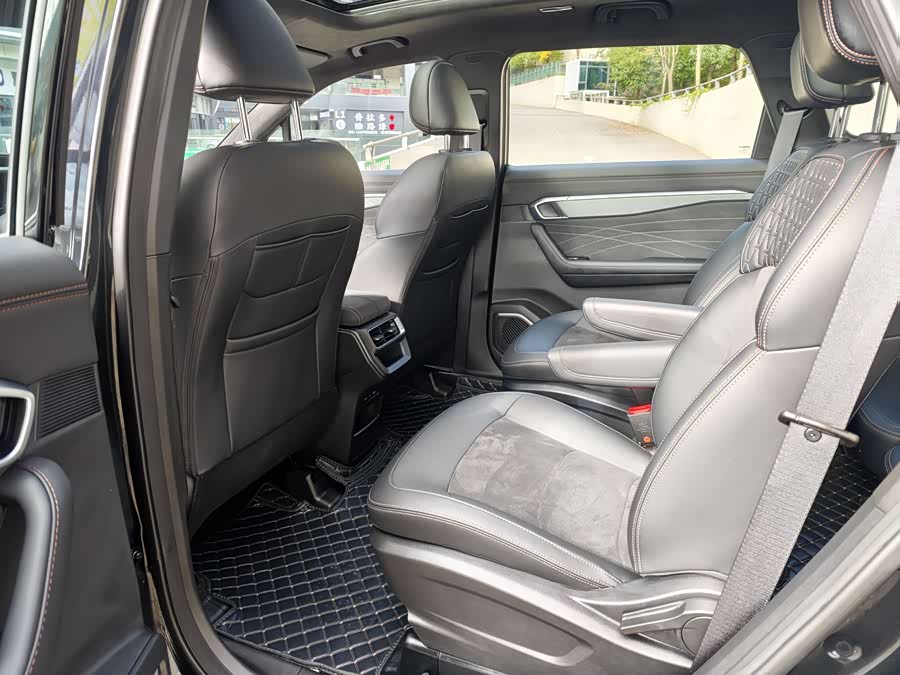 GEELY Okavango L 2025 immagine di auto #10