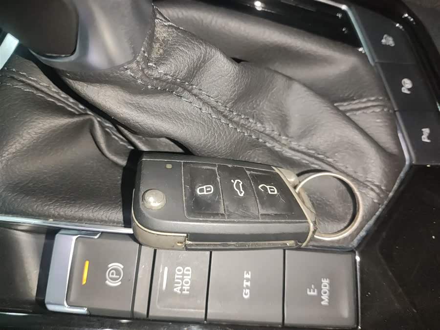 Volkswagen Tayron GTE 2022 car image #10