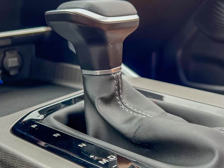 GEELY Emgrand 2024 car image #10