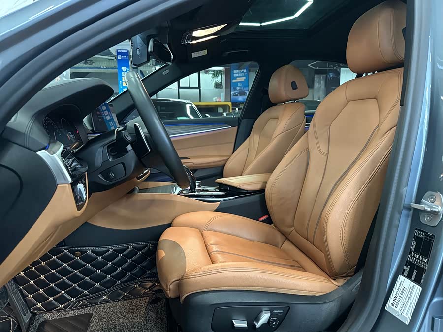 BMW 5 Series (Imported) 2019 car image #10