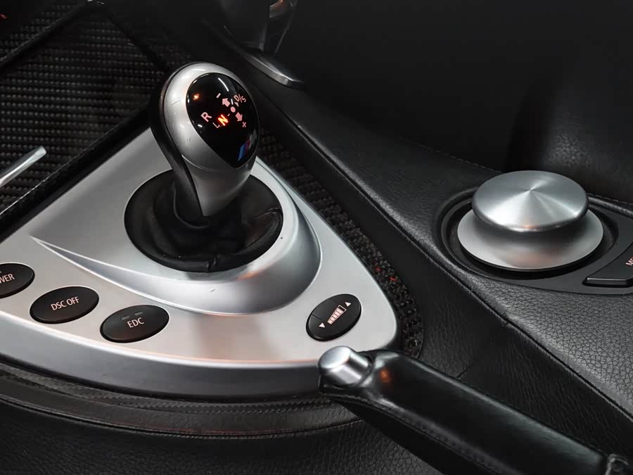 BMW M6 2008 car image #10