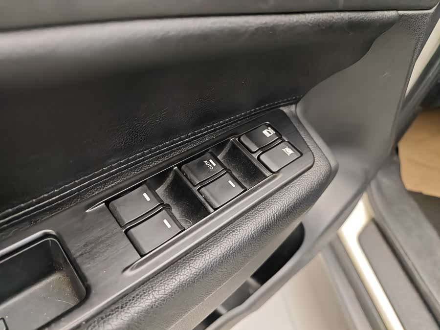 GAC Trumpchi GS5 2014 car image #10