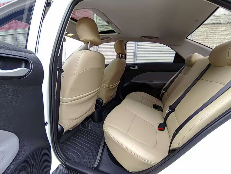 Kia Pegas 2020 imagen de coche #10