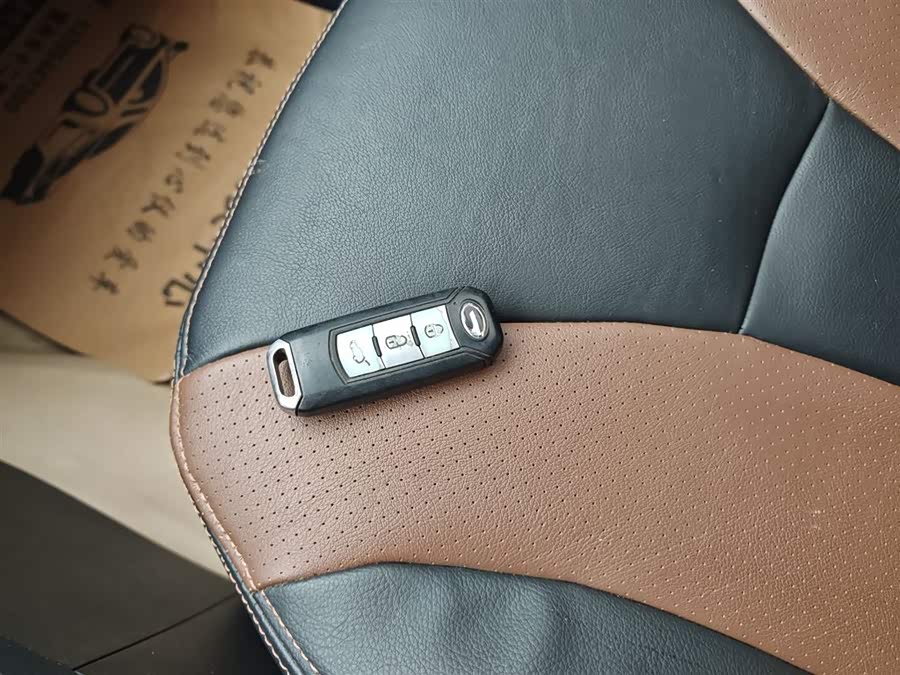 GAC Trumpchi GS5 Super 2015 car image #10