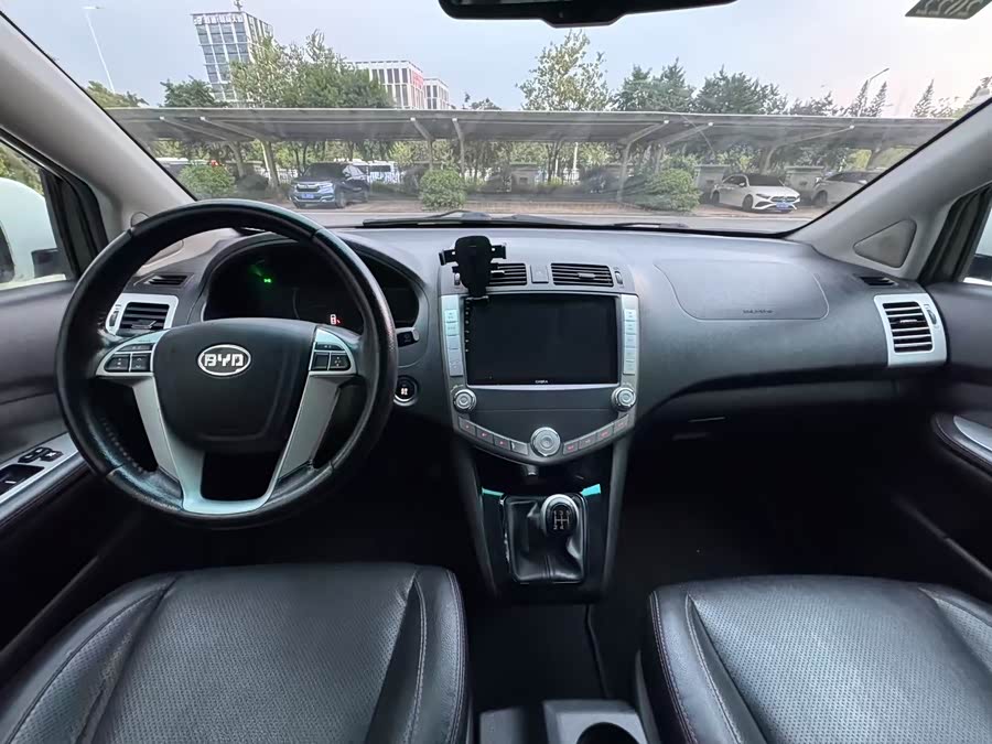 BYD S6 2014 car image #10