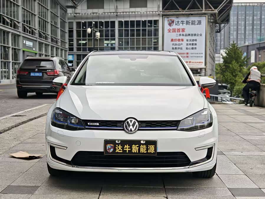 Volkswagen Golf Pure Electric 2021 imagen de coche #10