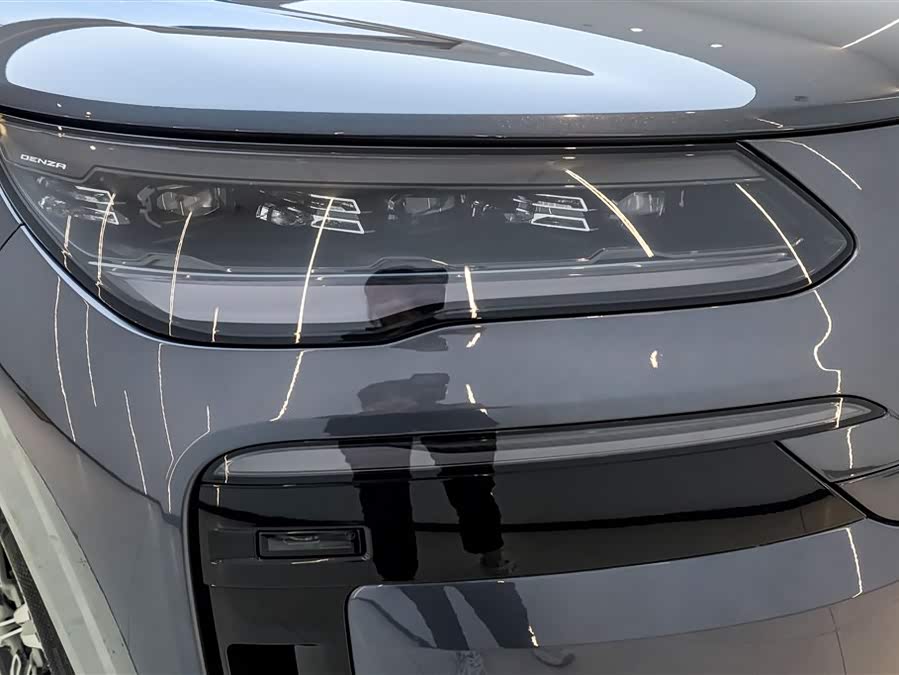 Denza N9 2025 #10 Denza N9 2025 car image #10