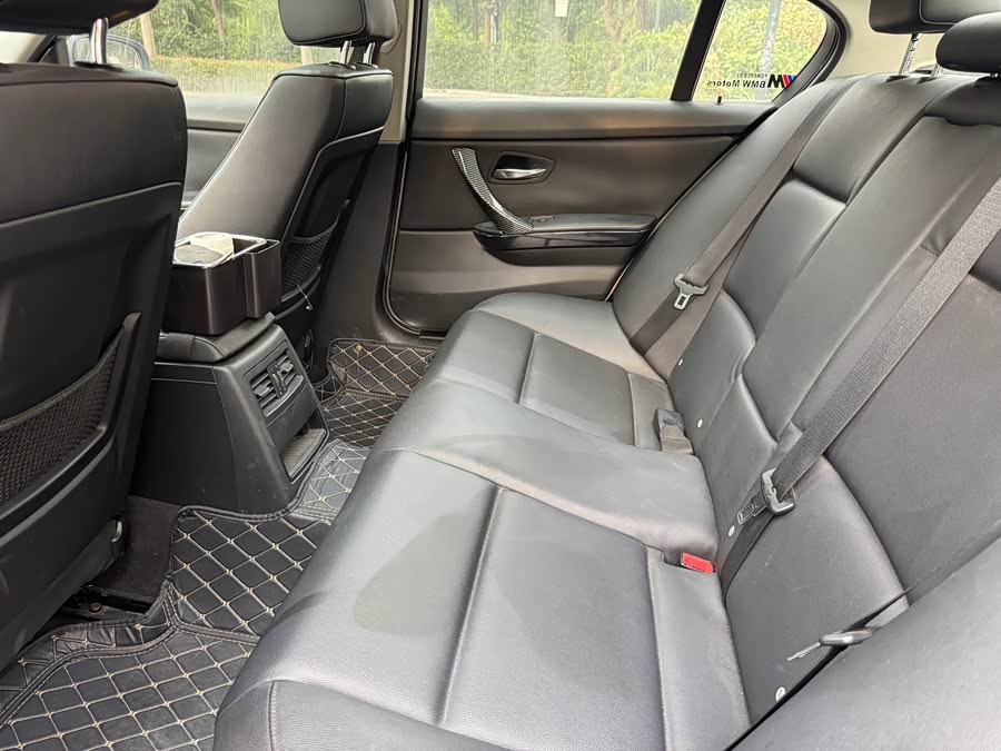 BMW 3 Series (Imported) 2012 car image #10