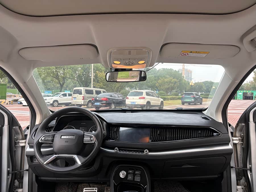 Haval H2s 2017 car image #10