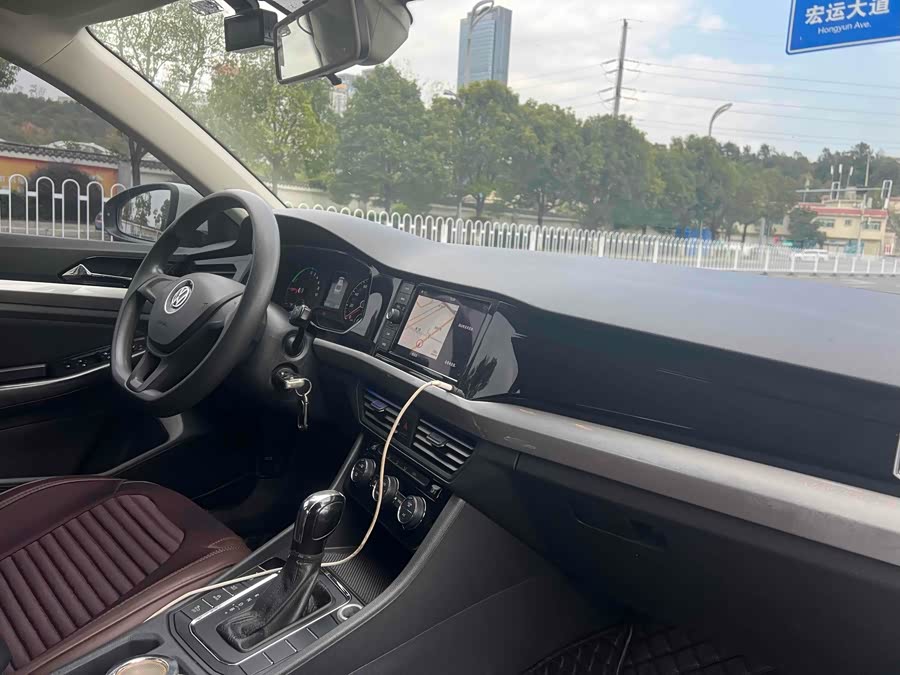 Volkswagen Bora Pure Electric 2021 صورة سيارة #10