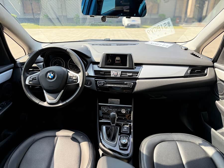 BMW 2 Series Gran Tourer 2017 car image #10