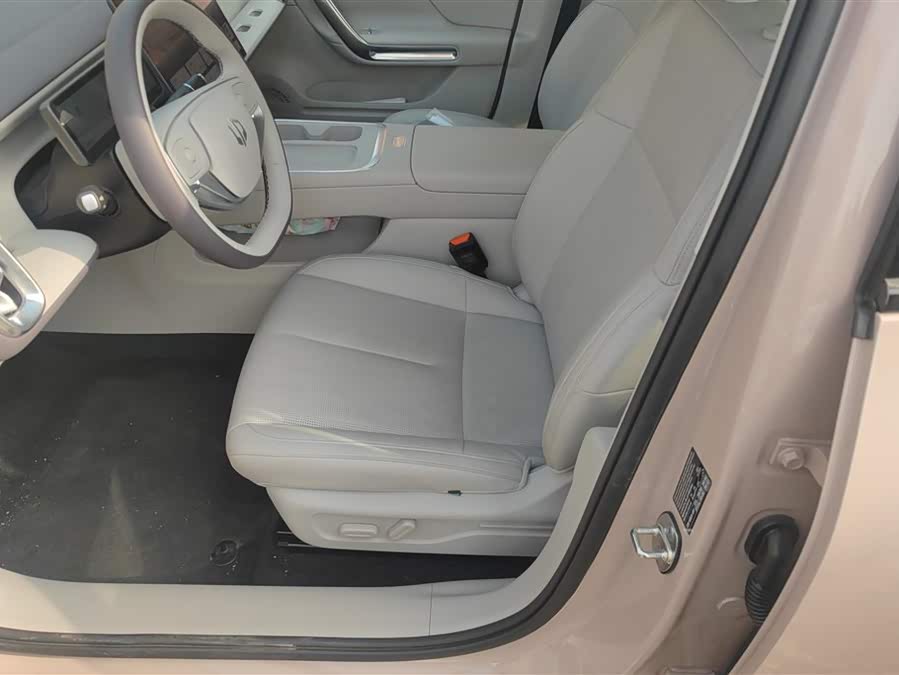 零跑汽车 零跑B01 2025 汽车图片 #10