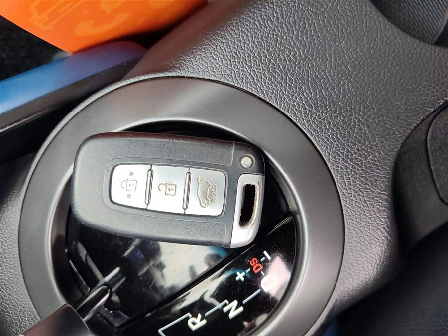 Hyundai Veloster 2014 #10 Hyundai Veloster 2014 car image #10