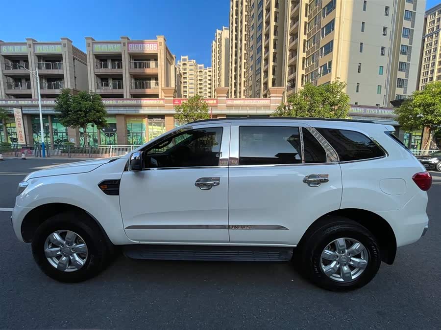 Ford Everest 2017 immagine di auto #10