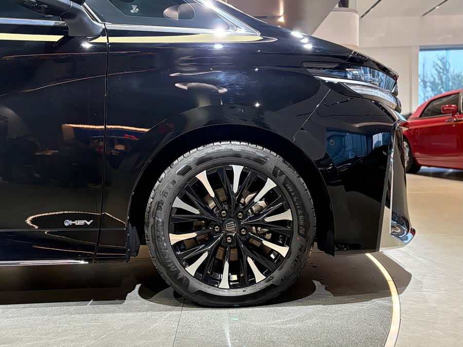 丰田 威尔法 2023 汽车图片 #10