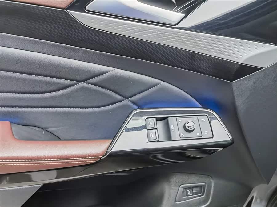 Volkswagen ID.6 X 2022 car image #10