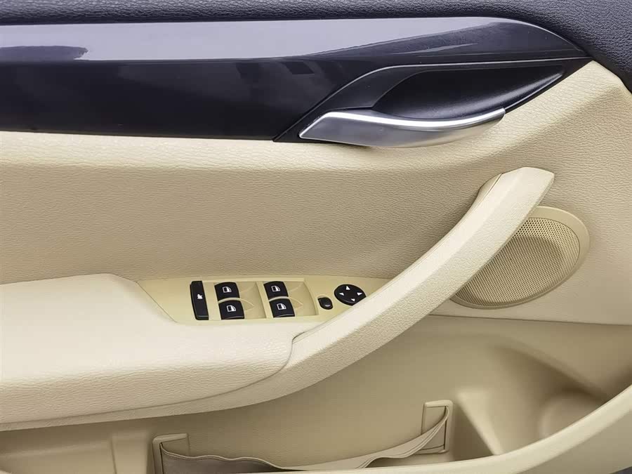 BMW X1 (Imported) 2012 #10 BMW X1 (Imported) 2012 car image #10