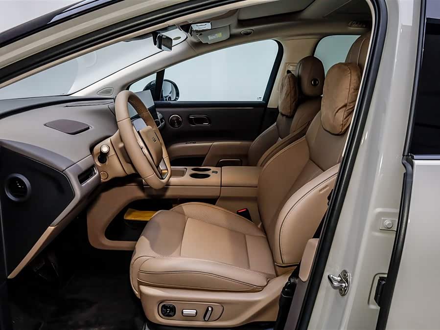 Li i8 2025 изображение автомобиля #10