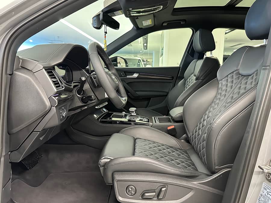 Audi Q5L Sportback 2022 car image #10