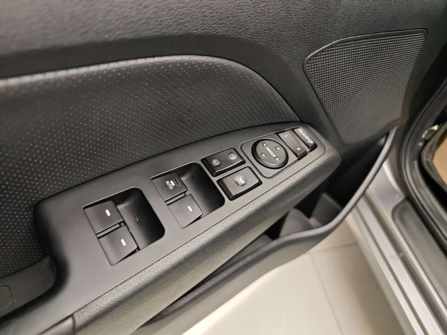 Hyundai Elantra AD 2018 car image #10