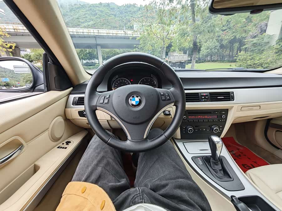 BMW 3 Series (Imported) 2011 car image #10