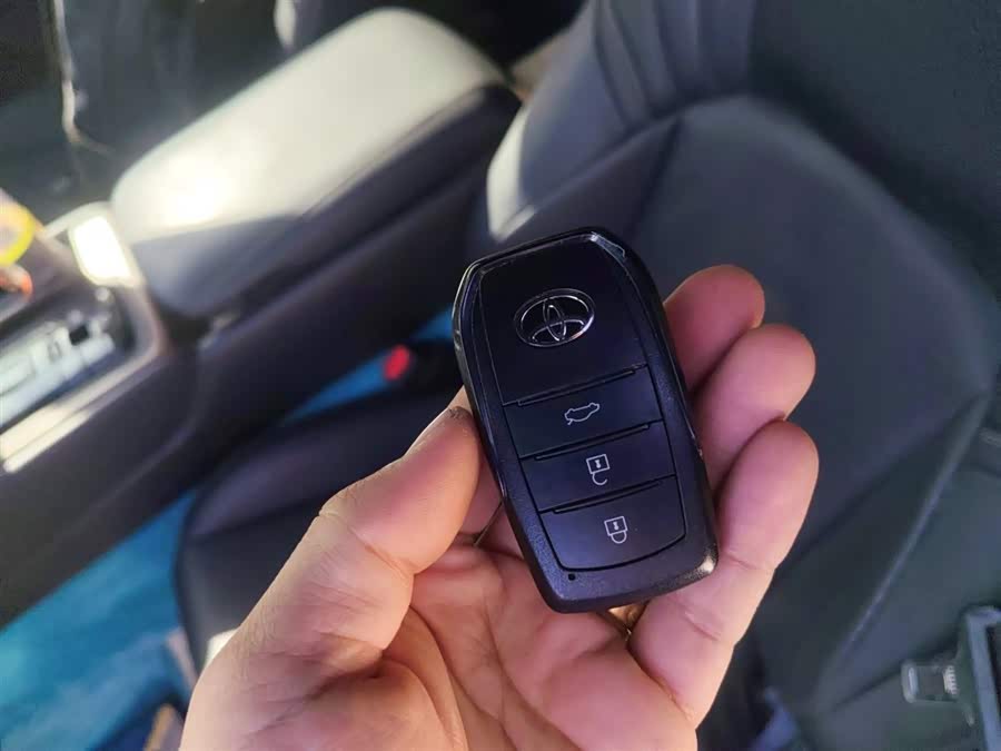 Toyota Crown 2024 immagine di auto #10