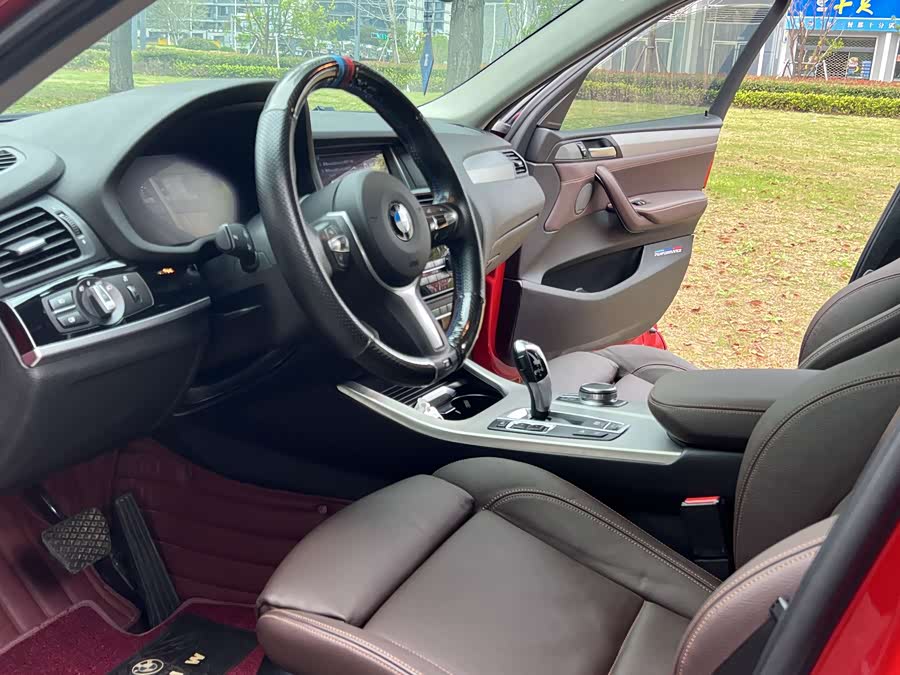 BMW X4 2017 car image #10