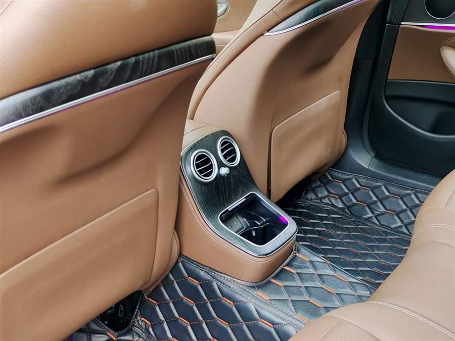 Mercedes-Benz E Class New Energy 2023 car image #10