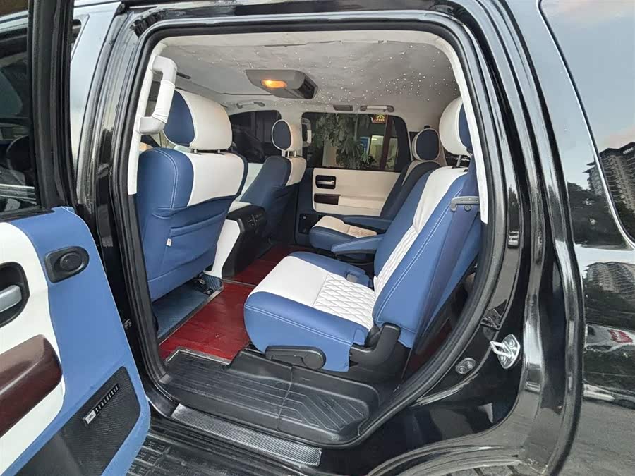 Toyota Sequoia 2011 #10 Toyota Sequoia 2011 immagine di auto #10