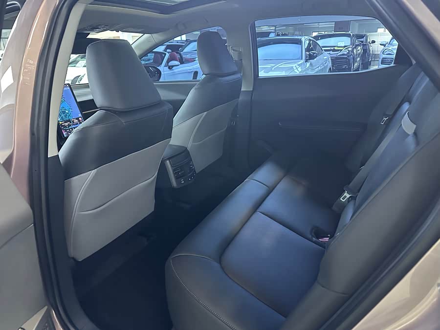 BYD e1 2023 immagine di auto #10