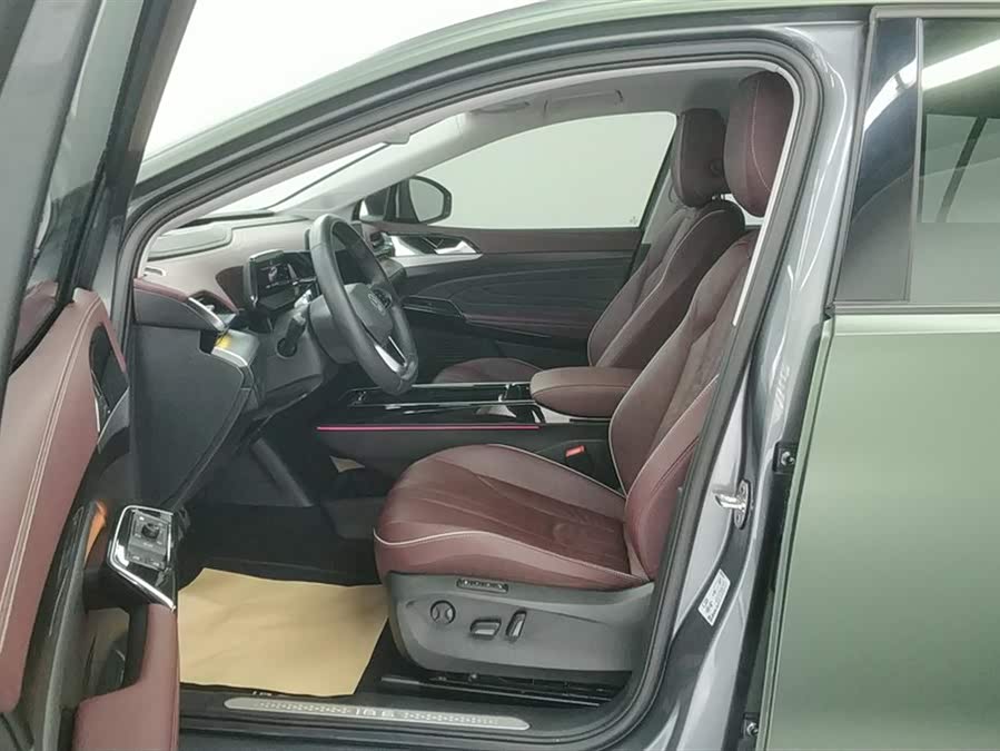 Volkswagen ID.6 X 2022 car image #10