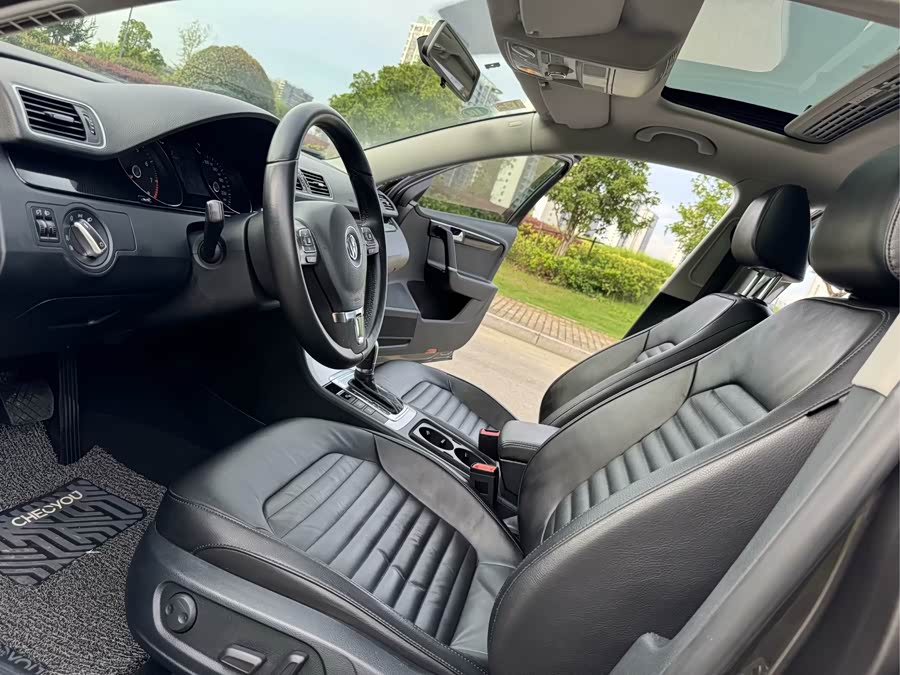 Volkswagen Magotan 2012 car image #10