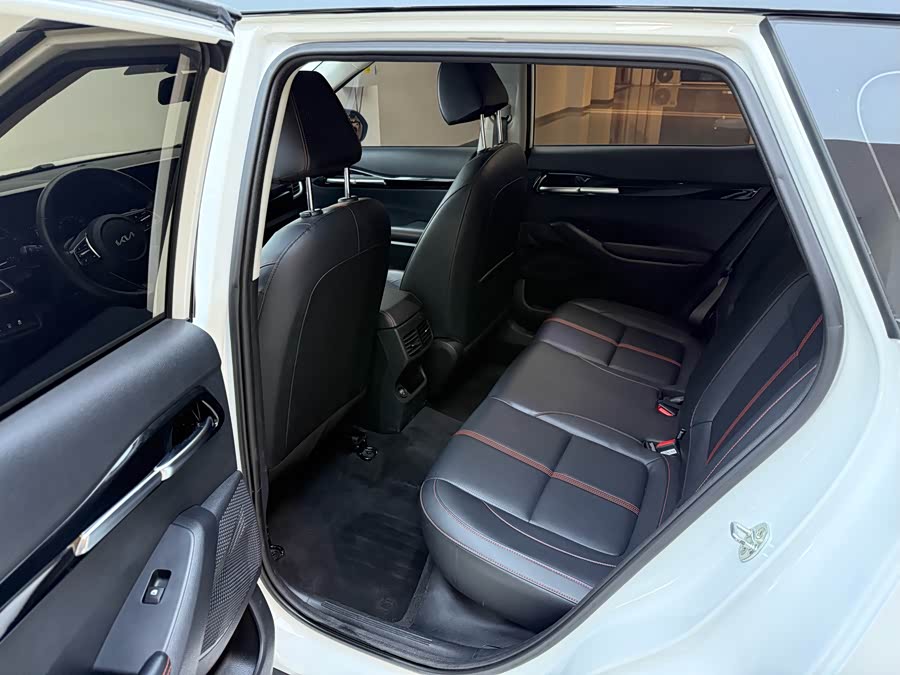 Kia Stonic 2022 immagine di auto #10