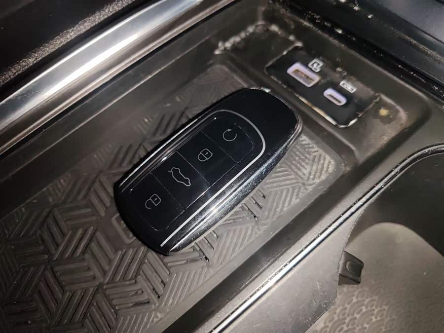 Chery Tiggo 8 PRO New Energy 2023 car image #10