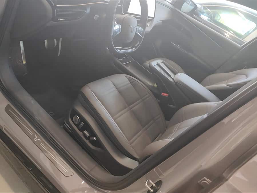 HongQi EH7 2025 #10 HongQi EH7 2025 car image #10