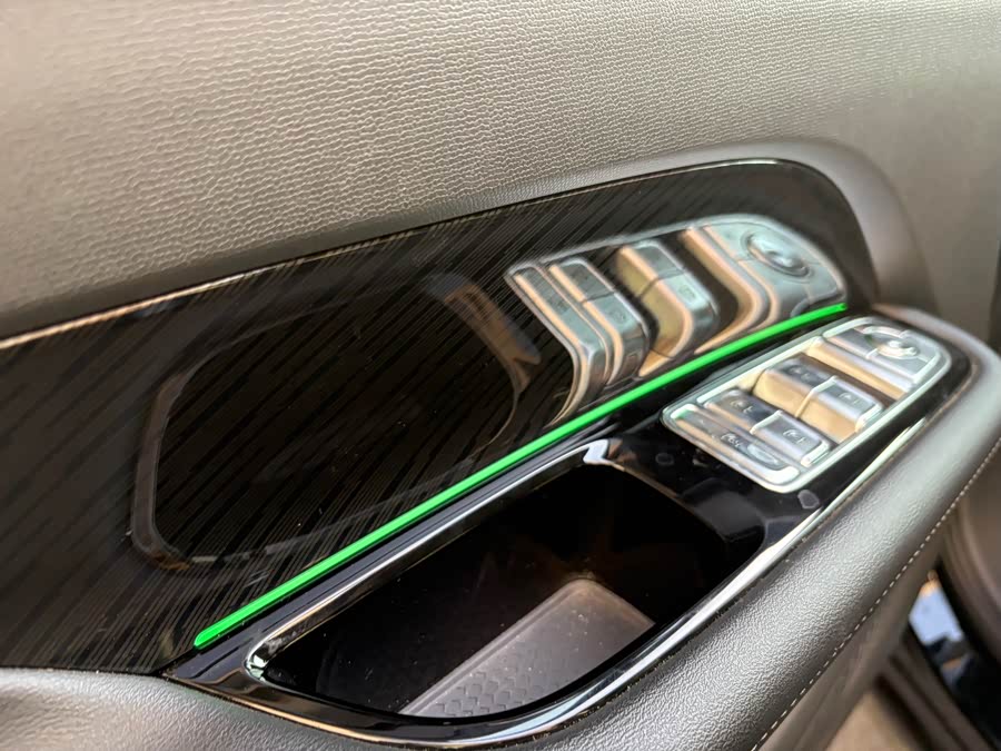 HongQi HS3 PHEV 2024 #10 HongQi HS3 PHEV 2024 car image #10