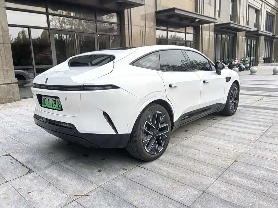 阿维塔 阿维塔11 2025 汽车图片 #10