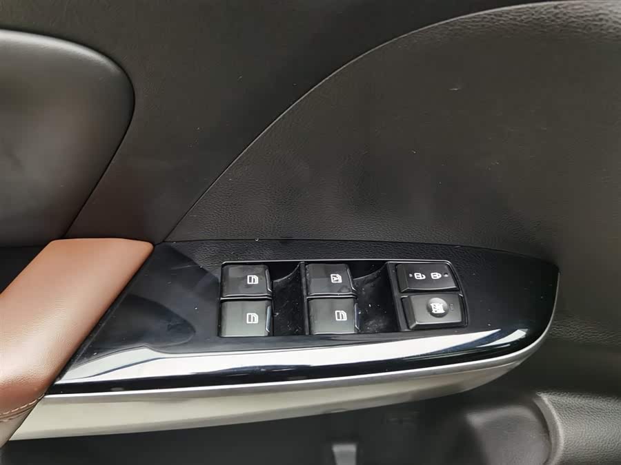 GAC Trumpchi GS7 2018 #10 GAC Trumpchi GS7 2018 car image #10