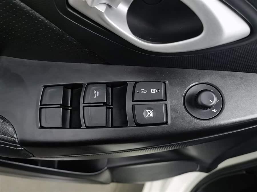 GAC Trumpchi GA3 2013 car image #10