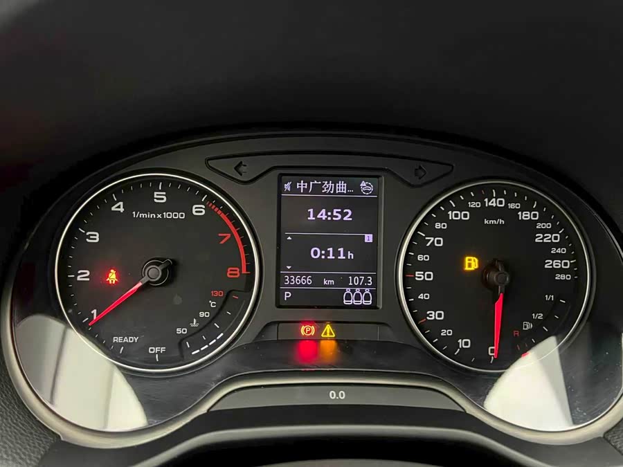 Audi Q2L 2023 car image #10