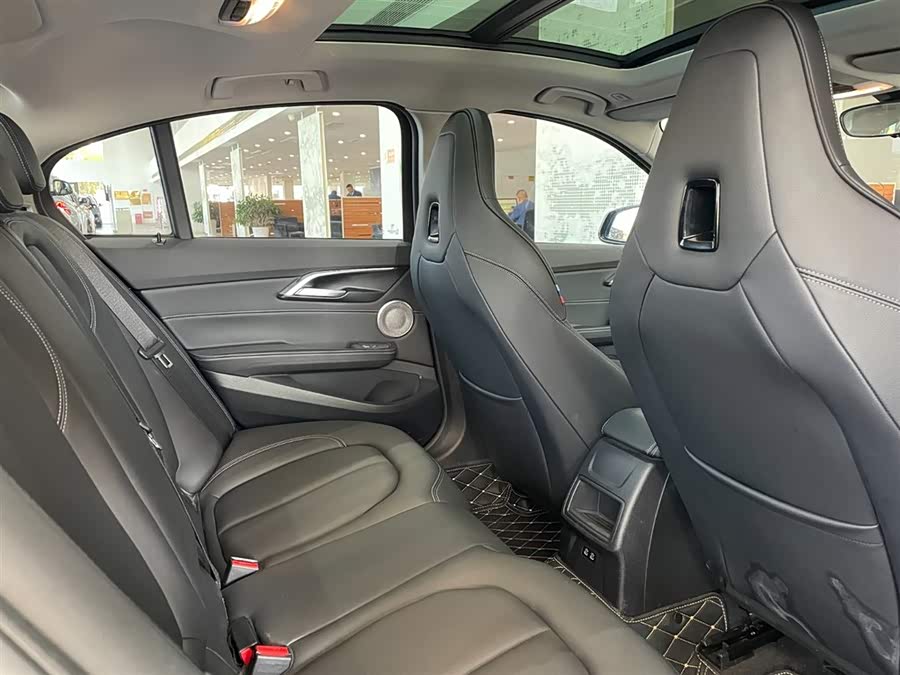 BMW 1 Series 2021 immagine di auto #10