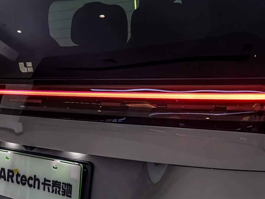 理想汽车 理想MEGA 2024 汽车图片 #10