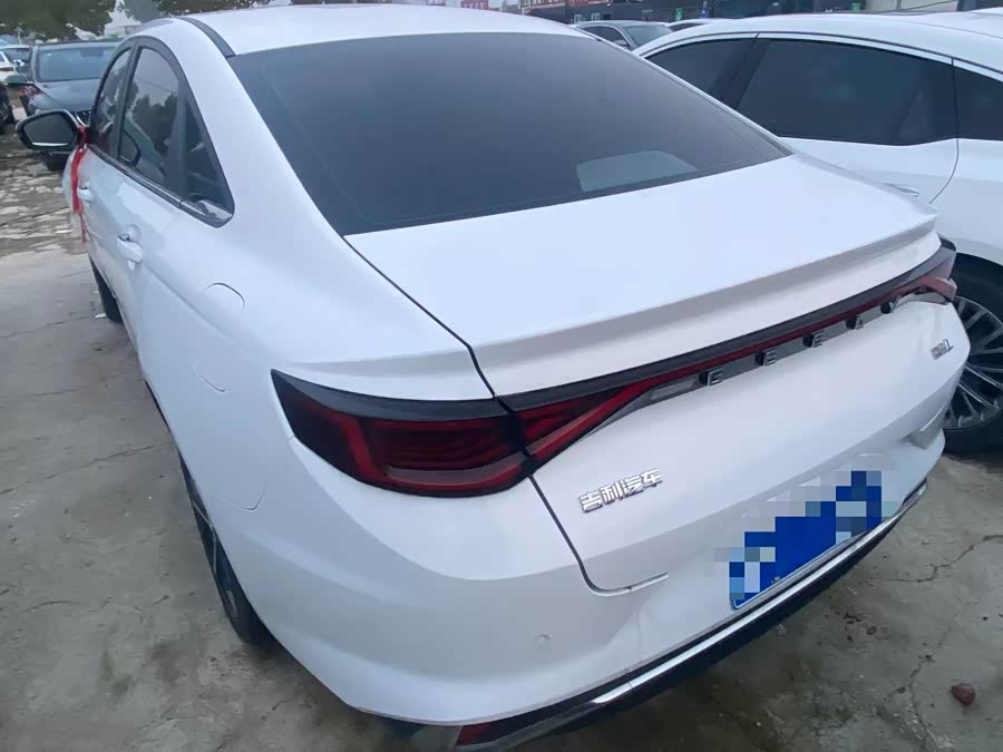 GEELY Emgrand L 2022 car image #10