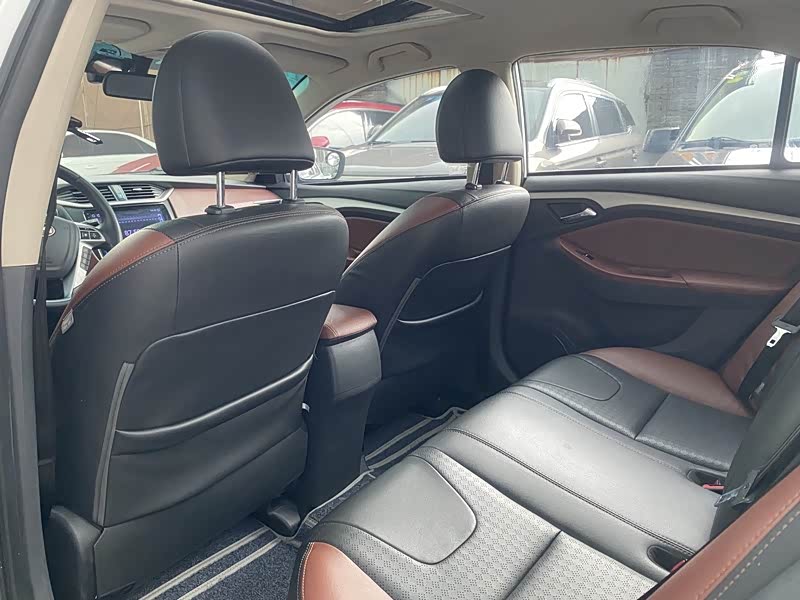 BYD G5 2016 #10 BYD G5 2016 car image #10