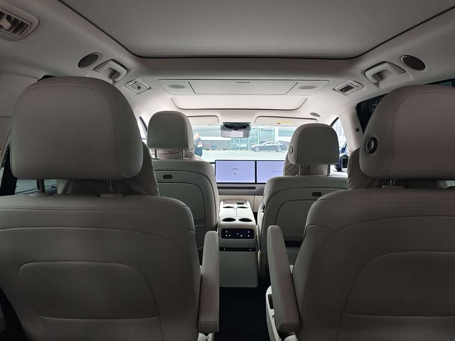 Li i8 2025 изображение автомобиля #10