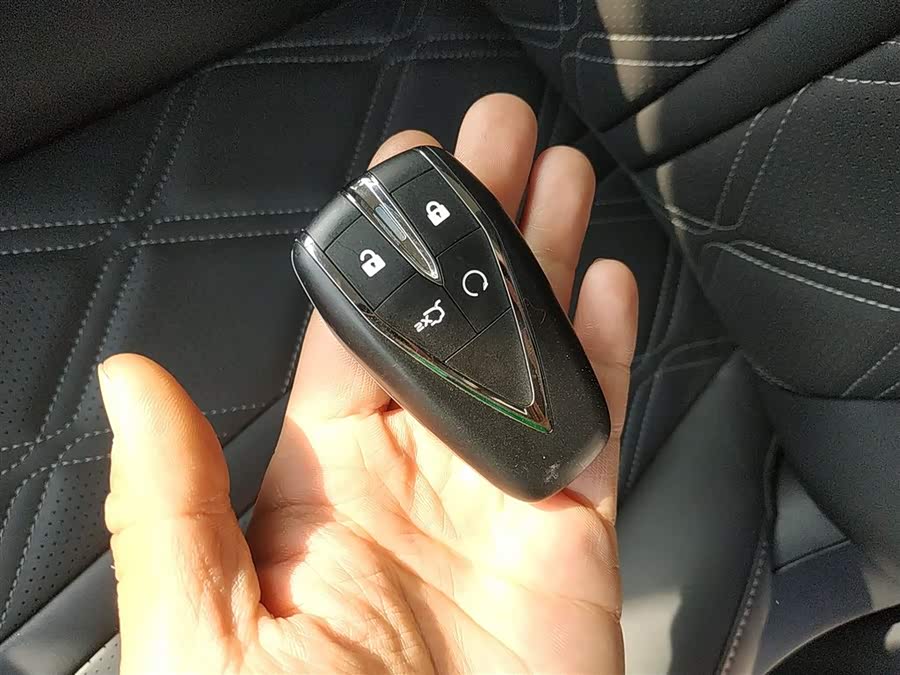 Changan UNI-K iDD 2025 #10 Changan UNI-K iDD 2025 car image #10